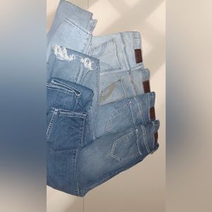 Hollister jeans. A group of jeans for 20$